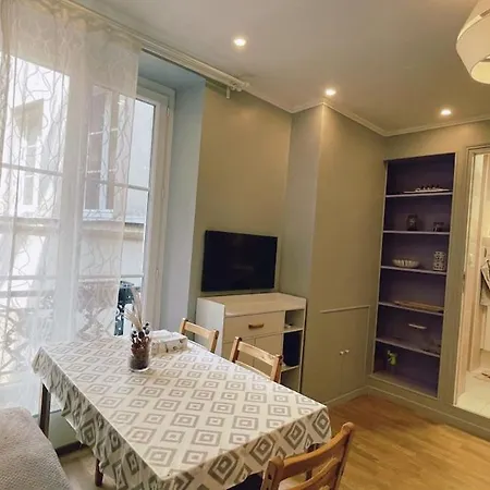 Apartment Au Coeur De 5e