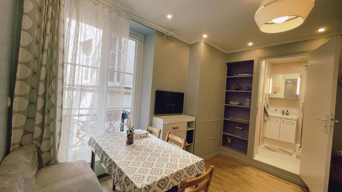 Apartment Au Coeur De 5e